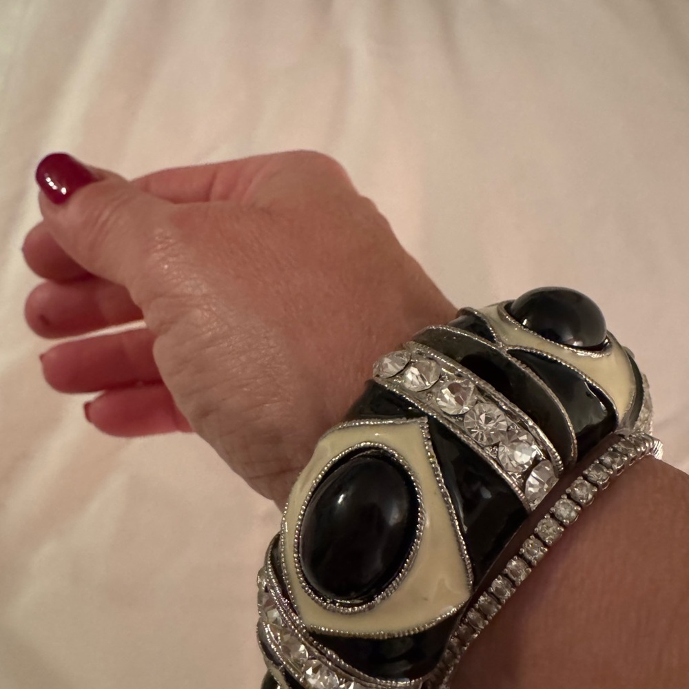 Chic Black and Silver Women's Bracelet